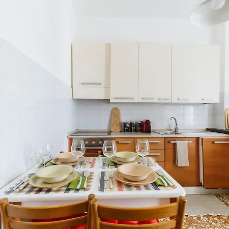 Mari's House Liguria + Wifi + Pet Friendly Апартаменты